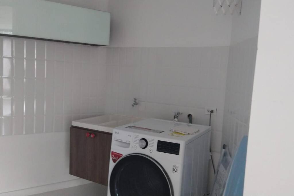 Apartamento Amplio Con Servicios Incluidos